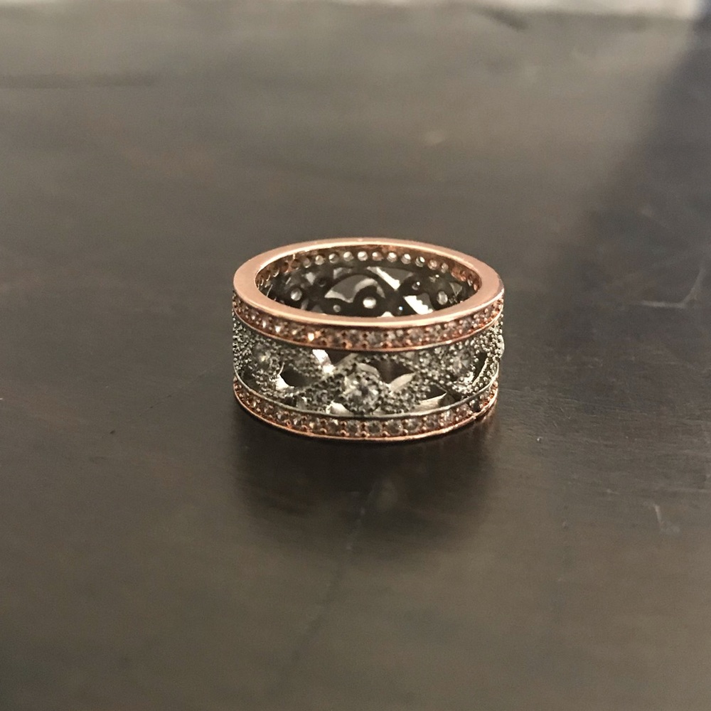 Two Tone 925 Sterling Silver Diamond Cutout Ring - Picture 5 of 5